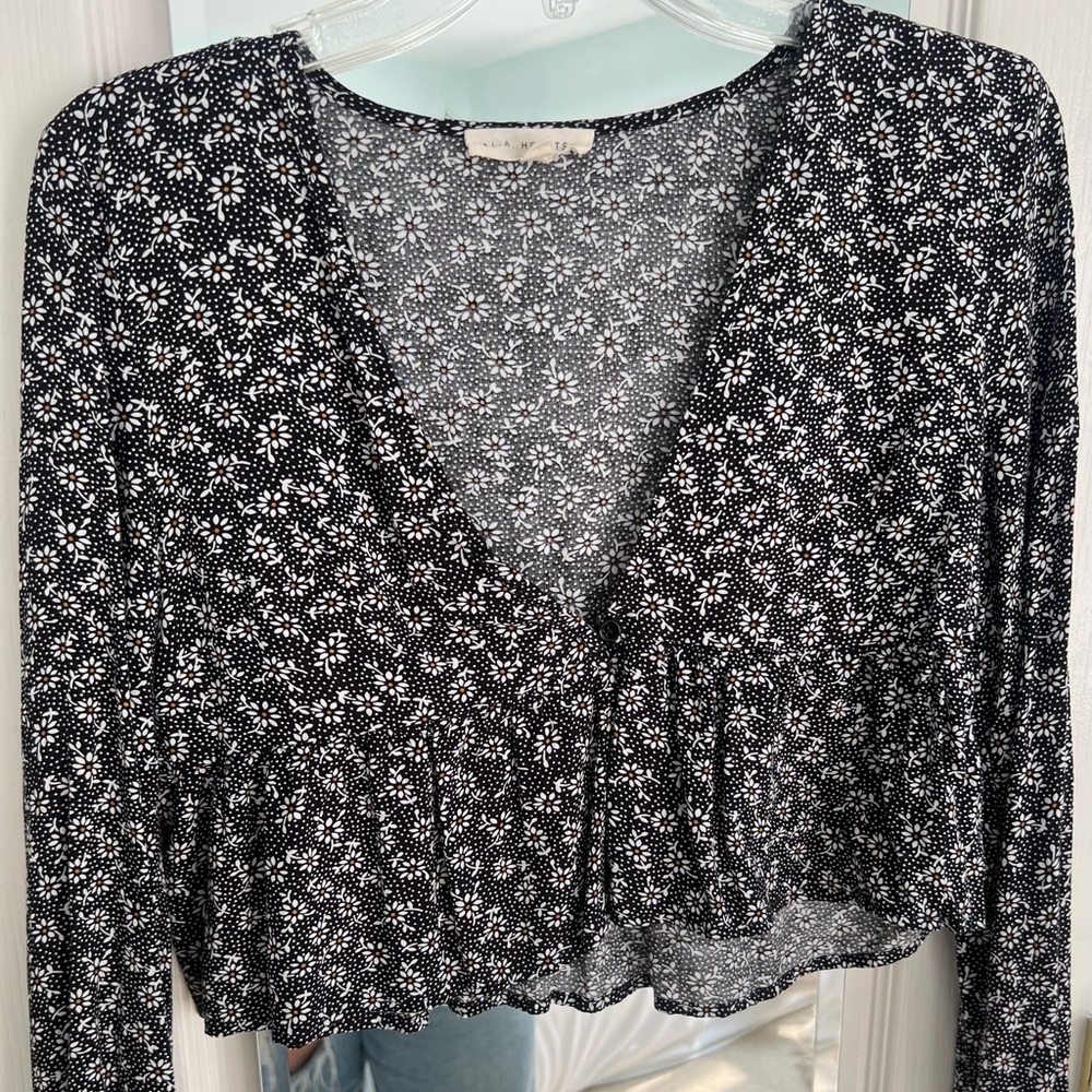 LA Hearts long sleeve black flower print blouse